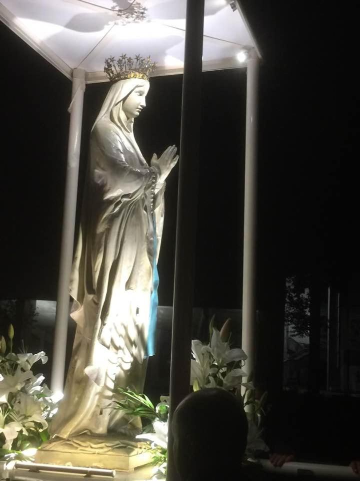 מלון לורדה La Sainte Famille מראה חיצוני תמונה
